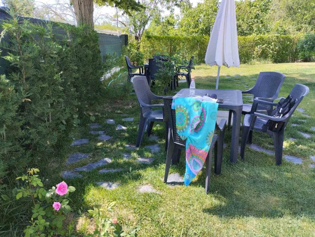 Simada Blue Guesthouse Zlate písky Exteriér fotografie