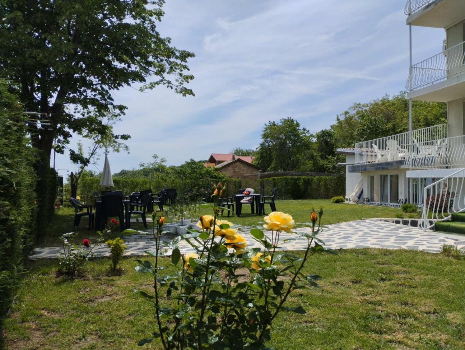 Simada Blue Guesthouse Zlate písky Exteriér fotografie